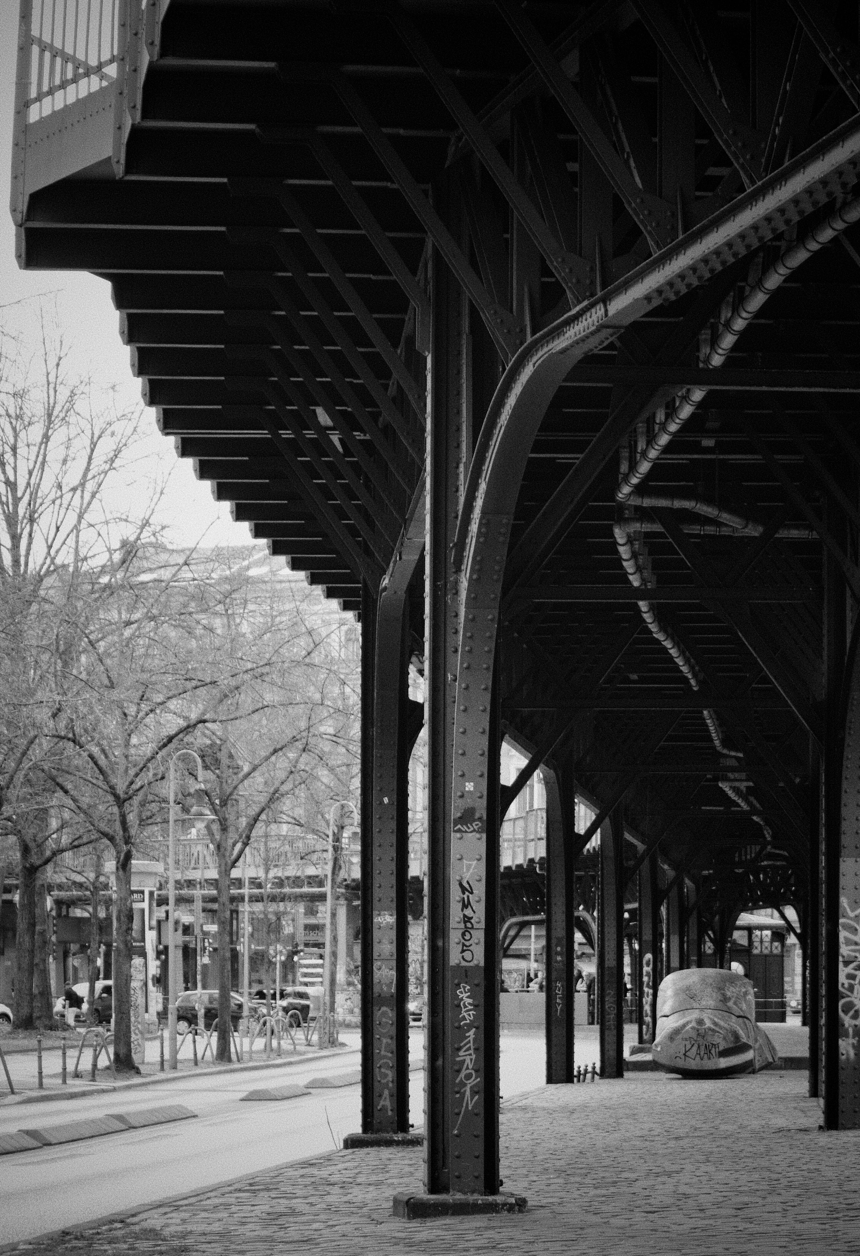 La estructura que sostiene el U3 en Schlesisches Tor.